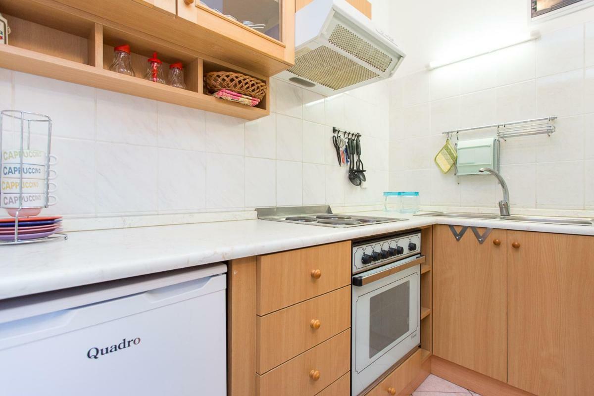 2-Bedroom Apartment 300M From Beach In Punat Exterior foto
